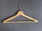 48 houten kledinghangers van Ikea, Kleding | Dames, Kledinghangers, Ophalen, Gebruikt, Hout