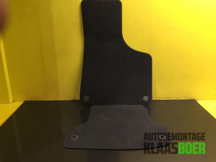 Matten Set van een Audi A3, Auto-onderdelen, Interieur en Bekleding, Audi, Gebruikt, 6 maanden garantie, 12 maanden garantie, Ophalen of Verzenden