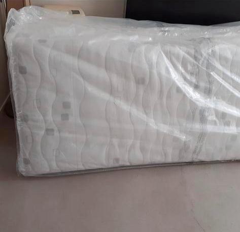 NIEUW TWEE BETER BED matrassen met traagschuim 80 x 200 GOLD, Huis en Inrichting, Slaapkamer | Matrassen en Bedbodems, Nieuw, Matras