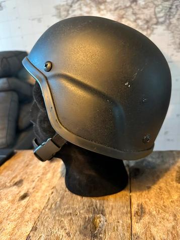 Airsoft Helm – Metaal – Zwart (zeer goede staat) beschikbaar voor biedingen