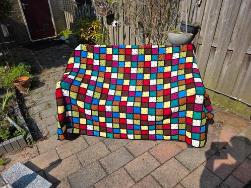 Gehaakte deken/plaid/sprei mini granny vierkantjes, Hobby en Vrije tijd, Breien en Haken, Nieuw, Haken, Overige typen, Ophalen of Verzenden