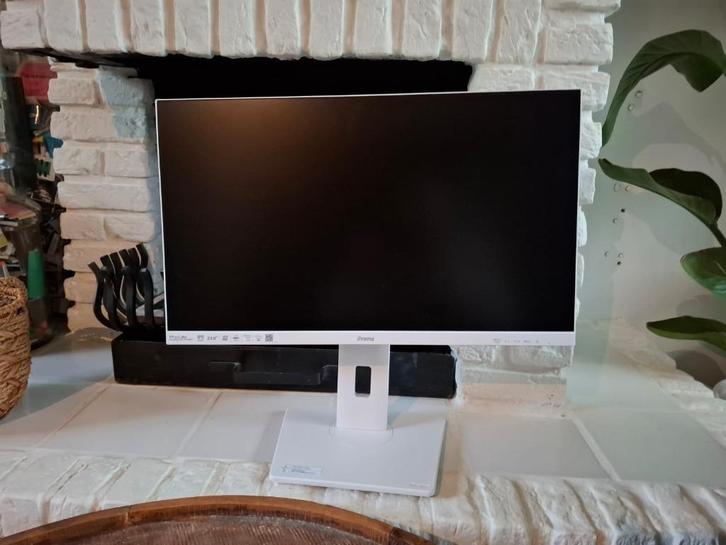 iiyama monitor, Computers en Software, Monitoren, Zo goed als nieuw, 60 Hz of minder, Full HD, Ophalen