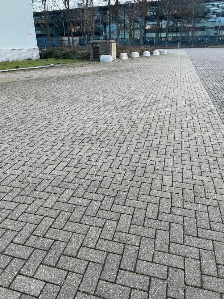 318m2 grijs betonklinkers BSS BKK, Tuin en Terras, Tegels en Klinkers, Gebruikt, Klinkers, Beton, 10 m² of meer, Ophalen