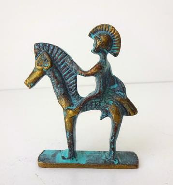 Bronzen beeldje van een man te paard Griekenland 3803-b beschikbaar voor biedingen