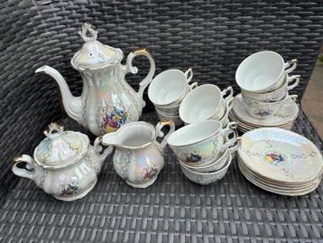Brocante mokka servies beschikbaar voor biedingen