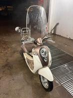 Sym mio 5k gelopen!!, Fietsen en Brommers, Zo goed als nieuw, Benzine, 50 cc, Maximaal 25 km/u