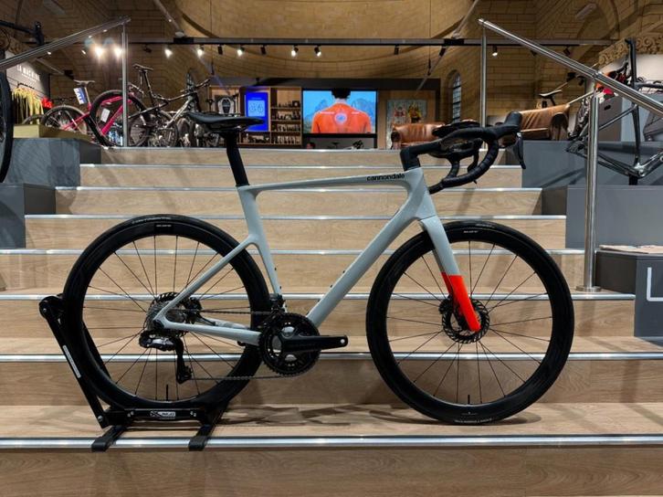 Cannondale SuperSix EVO 2 Heren Chalk 56cm 2024, Fietsen en Brommers, Fietsen | Racefietsen, Gebruikt, Overige merken, 53 tot 57 cm