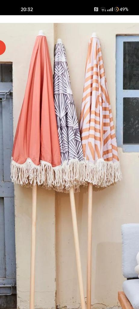 Parasol met franjes, Tuin en Terras, Parasols, Zo goed als nieuw, Stokparasol, Ophalen