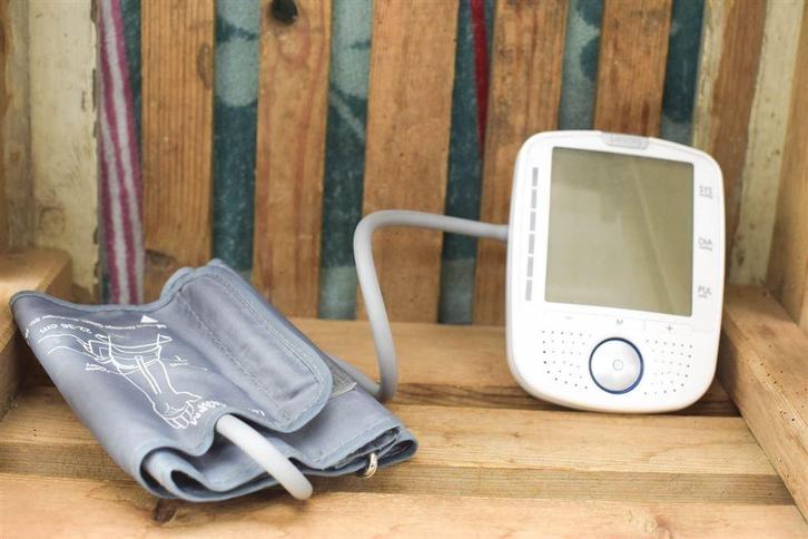 Sanitas Bloeddrukmeter 44611, Diversen, Verpleegmiddelen, Gebruikt, Ophalen of Verzenden