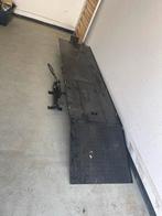 Zware heftafel met voetpomp, Motoren, Ophalen