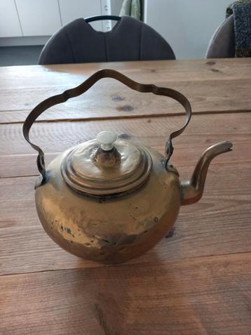 Antieke koperen ketel te koop. beschikbaar voor biedingen