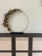 XL krans 60 cm droogbloemen op staander bohemian, Huis en Inrichting, Woonaccessoires | Kransen, Ophalen of Verzenden, Zo goed als nieuw