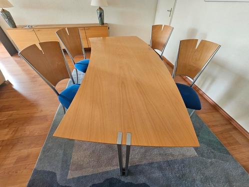 Eettafel hout met 4 stoelen, Huis en Inrichting, Complete eetkamers, Zo goed als nieuw, Ophalen