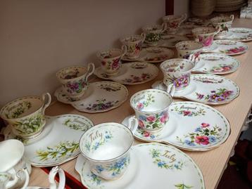 Royal Albert Flower of the Month Complete Set beschikbaar voor biedingen