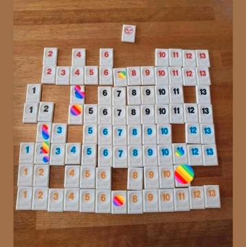 Onderdelen rummicub beschikbaar voor biedingen