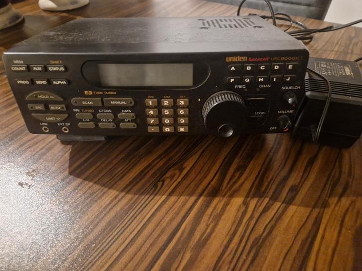 Uniden Bearcat UBC9000XLT Scanner Radio 27mc, Audio, Tv en Foto, Radio's, Gebruikt, Radio, Ophalen of Verzenden