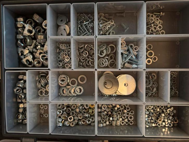 Assortiment bouten, moeren en ringen – compleet pakket!, Doe-het-zelf en Verbouw, IJzerwaren en Bevestigingsmiddelen, Ophalen