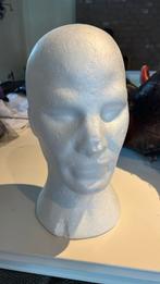 Aantal hoofden van piepschuim., Hobby en Vrije tijd, Ophalen of Verzenden, Zo goed als nieuw