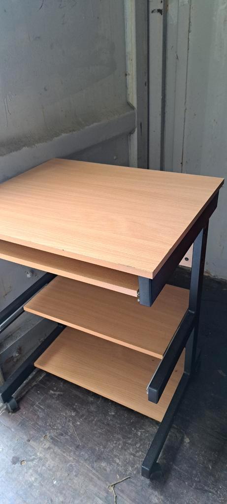 Computertafel, Huis en Inrichting, Kasten | Computermeubels, Gebruikt, 70 tot 120 cm, 70 tot 120 cm, Ophalen