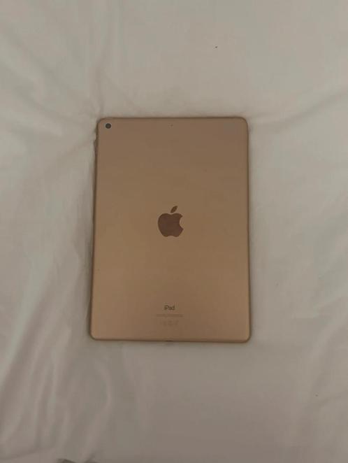Apple ipad 8th generation, Computers en Software, Apple iPads, Gebruikt, Apple iPad, 10 inch, 32 GB, Rose Goud, Verzenden
