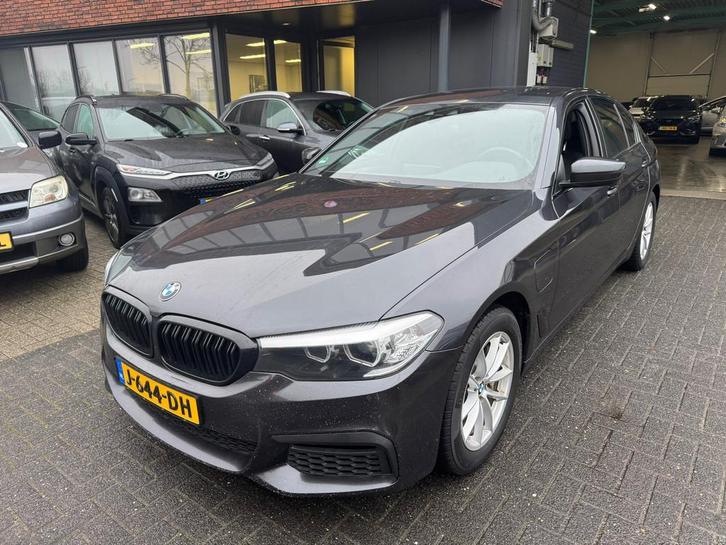 BMW 5-serie 530e iPerformance Executive COMFORTSTOELEN DEALE, Auto's, BMW, Bedrijf, Te koop, 5-Serie, ABS, Airbags, Airconditioning