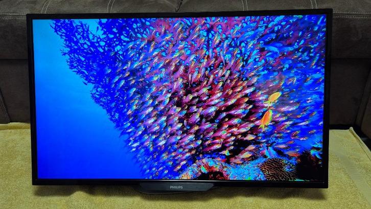 32 Inch Philips TVLCD Nette Staat Goed Voor PS4/5 PC, Computers en Software, Monitoren, Zo goed als nieuw, 61 t/m 100 Hz, HDMI