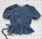 NA-KD blauwe blouse, overslag, broderie, korte mouw 36, Kleding | Dames, Blauw, NA-KD, Ophalen of Verzenden, Zo goed als nieuw