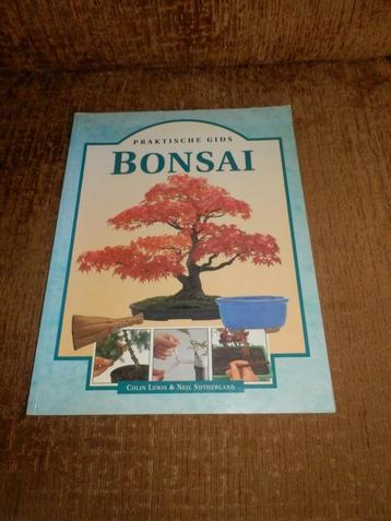 Praktische gids Bonsai Colin Lewis en Neil Sutherland. beschikbaar voor biedingen