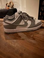 Nike dunk low, Ophalen of Verzenden, Zo goed als nieuw, Sneakers of Gympen