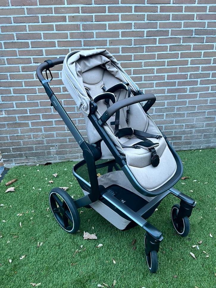 Joolz day 5 kinderwagen 2 in 1 incl.accesoires (Sandy Taupe), Kinderen en Baby's, Kinderwagens en Combinaties, Zo goed als nieuw
