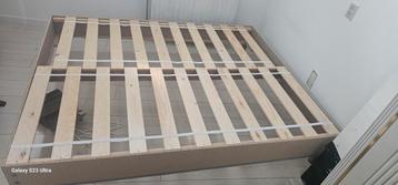 Bed, matras en kledingkast te koop! - afbeelding 4