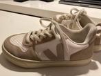 Veja V10 Kinderschoenen Maat 33 - Zo Goed Als Nieuw!, Ophalen of Verzenden, Zo goed als nieuw, Beige, Sneakers of Gympen