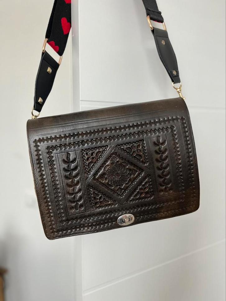 Leren tas (zwart) van Studs & Stones, Sieraden, Tassen en Uiterlijk, Tassen | Damestassen, Zo goed als nieuw, Schoudertasje, Zwart