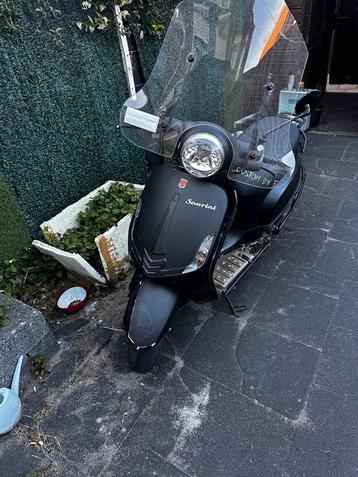 Opknapper la souris scooter beschikbaar voor biedingen