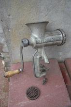 Oude gehakmolen, Ophalen