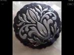Vintage Zwarte Broche met Zilver kleur Bloemmotieven, Ophalen, Overige materialen, 4 tot 7 cm, Gebruikt