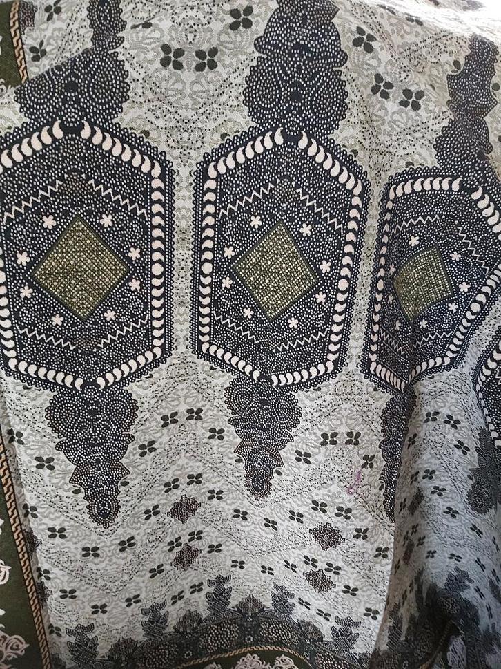 Stijlvolle bedsprei met aziatische patroon, Huis en Inrichting, Slaapkamer | Beddengoed, Nieuw, Overige typen, Overige maten, Overige kleuren