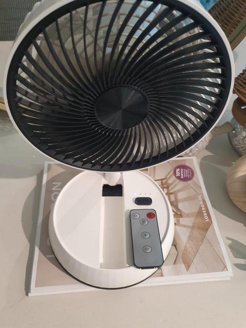 Portable USB Rechargeable Floor Fan plus Remote Control, Witgoed en Apparatuur, Ventilatoren, Zo goed als nieuw, Tafelventilator