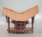 Toraja rijst huis. Sulawesi Indonesië. Oud model, Antiek en Kunst, Kunst | Niet-Westerse kunst, Ophalen of Verzenden