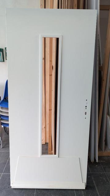 Buitendeur met glas sparing  beschikbaar voor biedingen