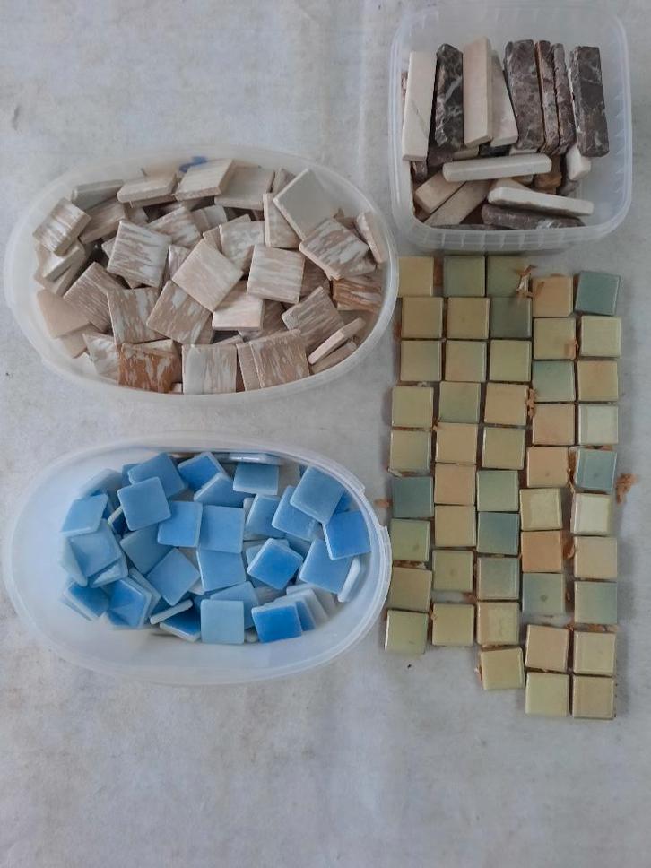 Mozaïek tegels, diverse kleuren en motieven., Hobby en Vrije tijd, Knutselen, Nieuw, Materiaal, Ophalen of Verzenden