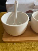 Borrelbakjes op bamboe plankje met lepeltjes, Ophalen of Verzenden, Zo goed als nieuw