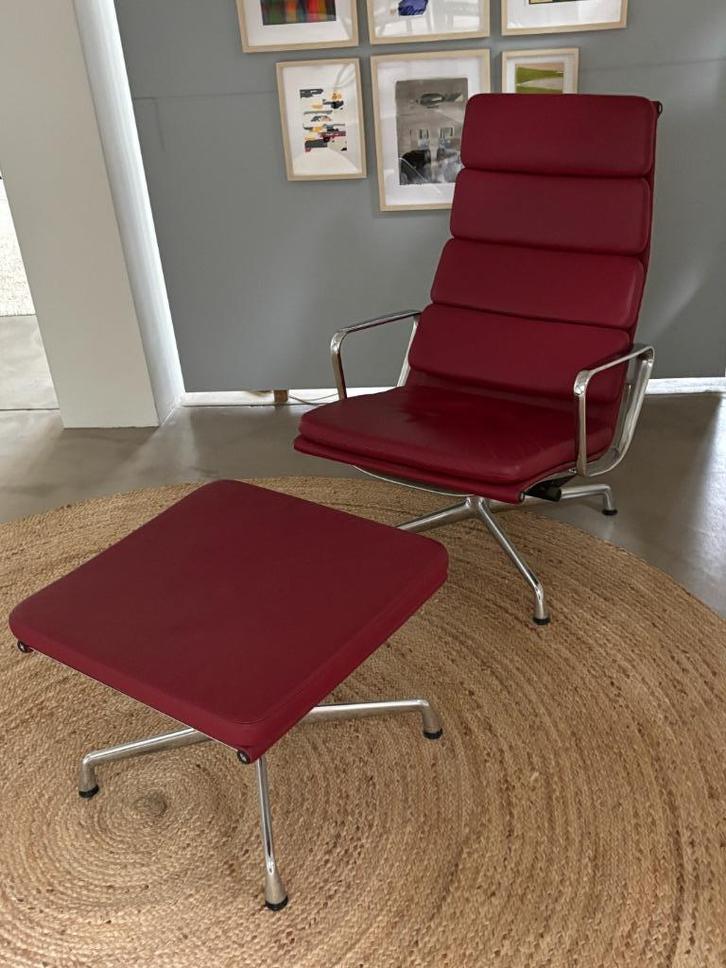 Vitra Eames EA 222 + EA 223 Soft Pad rood - chroom, Huis en Inrichting, Fauteuils, Zo goed als nieuw, Leer, Metaal, 50 tot 75 cm