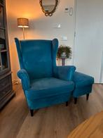 Oor fauteuil blauw velvet met hocker, Huis en Inrichting, Fauteuils, Ophalen, 50 tot 75 cm