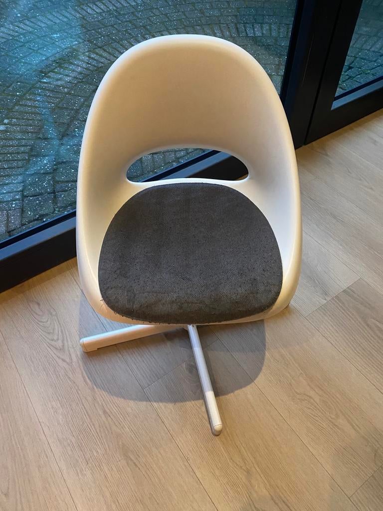 Ikea loberget/sibben kinder bureaustoel met kussen, Ophalen, Zo goed als nieuw