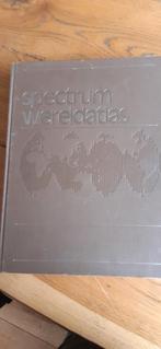 spectrum Wereldatlas, Gelezen, Wereld, Ophalen of Verzenden, 1800 tot 2000