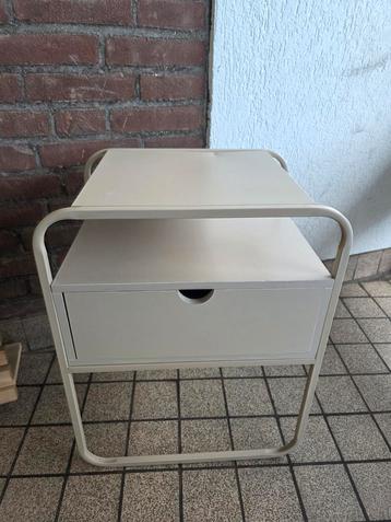 Nachtkastje Metaal/Hout beschikbaar voor biedingen