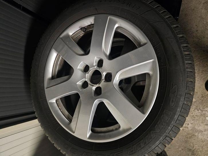 2x setje Audi a6 velgen met winterbanden., Auto-onderdelen, Banden en Velgen, Banden en Velgen, Winterbanden, 225 mm, Ophalen of Verzenden