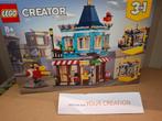 NEW AND SEALED Lego 31105 Townhouse & Toy Store, Ophalen of Verzenden, Nieuw, Lego