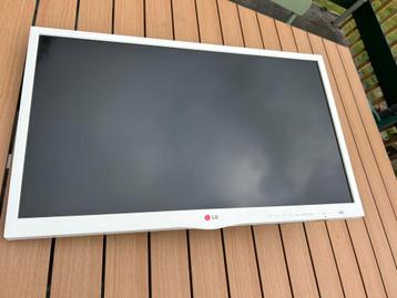 LG televisie (gratis) beschikbaar voor biedingen